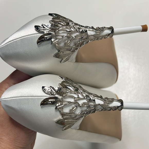 New Elegant White Satin Heels - Picture 4 of 10